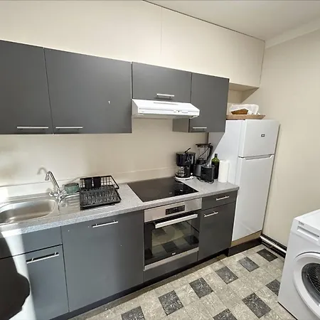 0102 - Met 2 Slaapk Voor 4 Personen Op 1 Verd Apartment *