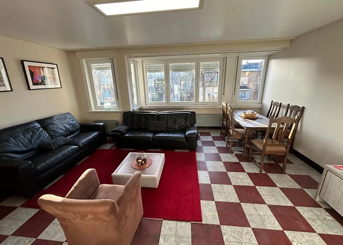 0102 - Met 2 Slaapk Voor 4 Personen Op 1 Verd